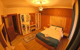 Kusva Apart